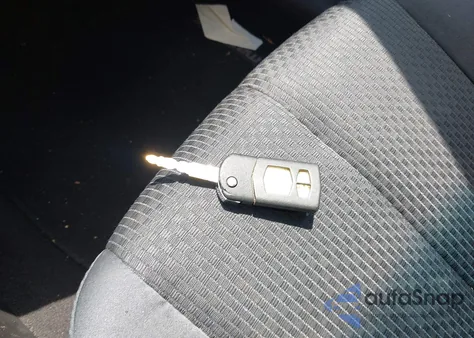 2011 Mazda Mazda6 I Sport z USA, uszkodzony, nr VIN 1YVHZ8BH7B5M05461